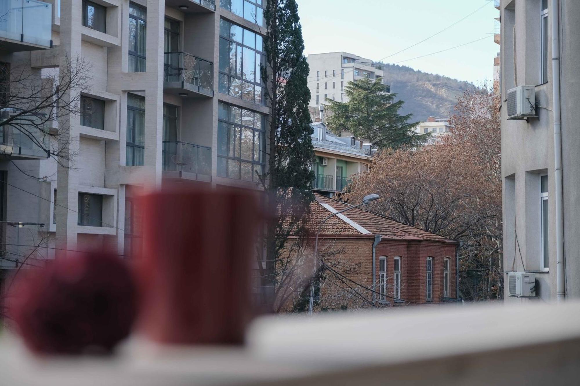 Round Garden Hotel Tbilisi Esterno foto